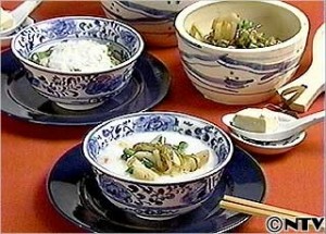 野菜プラスのおかゆ2種
・中国がゆ
・生野菜がけおかゆ(180kcal)
・れんこんの炒めのせがゆ(245kcal)
