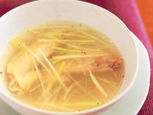 鶏手羽スープ