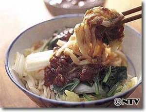 炸醤麺(ジァ　ジャン　ミェン)