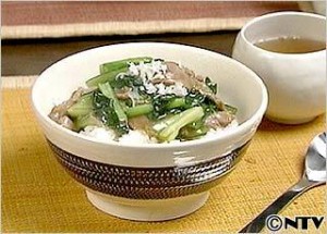 小松菜と豚肉の中華丼