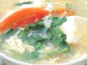 豆腐とトマトのスープ