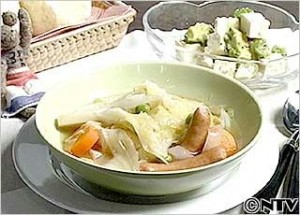 キャベツとソーセージのスープ煮