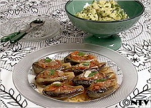 イマム バユルドゥ(冷たいなすの詰めもの)
パタテス サラタス(ポテトサラダ)