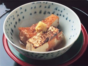 焼き豆腐と揚げ豆腐の夫婦炊き