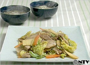 ゆで豚と春キャベツの炒めもの
もやしと椎茸のスープ