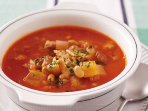 納豆と豚肉のトマトスープ