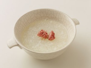 桜入り卵白スープ