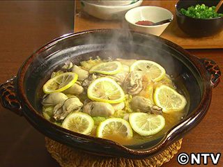 豚肉、かき、白菜のレモン蒸し鍋