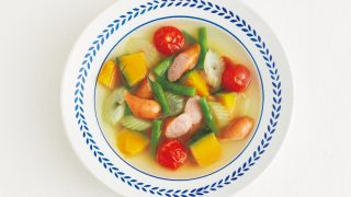 ソーセージと野菜のスープ