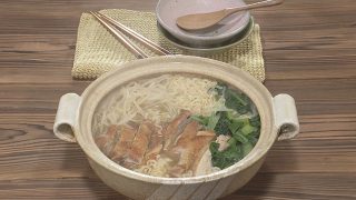 鶏肉と小松菜のラーメン鍋