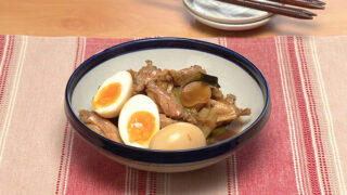 鶏スペアリブと時短ゆで卵の甘辛煮