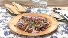 スパイシー焼き肉 ヨーグルトソース