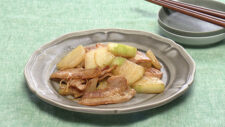 冬瓜と豚バラの塩炒め